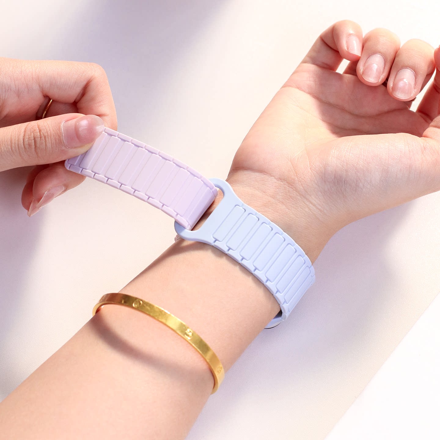 Magnetic Silicone Strap for Ap - đánh giá và giá Smartwatch Iphone Watches For Women